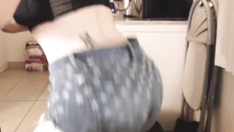 itsnightlight manyvids perfect young lady striking chic ass