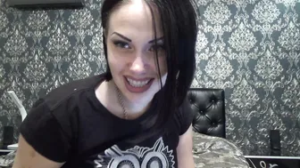 Mistress Misha Goldy manyvids sweet babe took off her panties