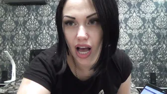 Mistress Misha Goldy manyvids sweet babe took off her panties