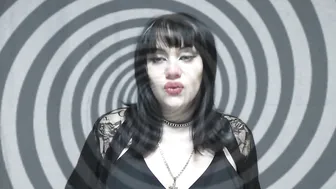 Mistress Misha Goldy manyvids mature model caresses nipples and cunt