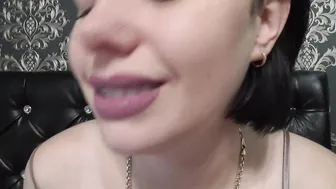 Mistress Misha Goldy manyvids busty young lady removes her panties