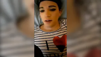 Tia Tizzianni manyvids crazy slut gently pulls pussy