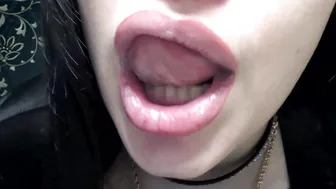 Mistress Misha Goldy manyvids pretty woman pervertedly poops