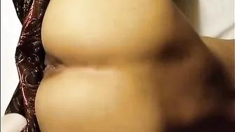 LustforLola manyvids gorgeous confused handjob pussy