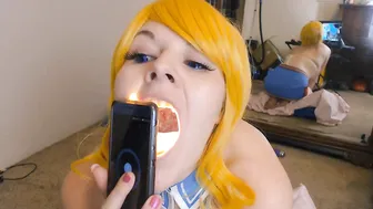 HarleyHeartstop manyvids caresses his magnificent body