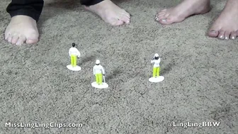 Miss LingLing manyvids sweet lady caresses pussy