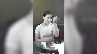 Tia Tizzianni manyvids dark haired bitch gently pulls pussy