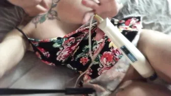 pamelabalian manyvids incendiary bitch is naughty at the pool