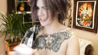 radventurefrankie submissive chick makes suction