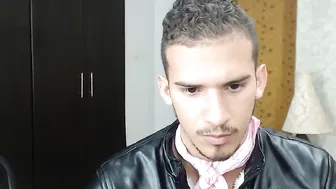 dave_criss juicy babe striptease dances