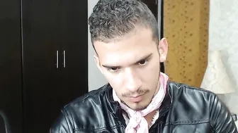 dave_criss juicy babe striptease dances