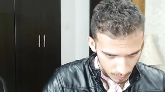 dave_criss juicy babe striptease dances