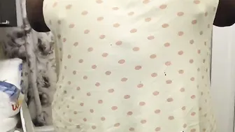 cherrykuchixx sexy brown hair caresses shaved holes