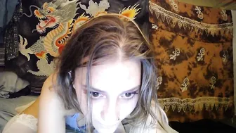 zoe_kitty666 juicy slut enjoys cooney