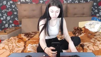crazy_boy playing with her pussy