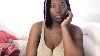 cherrykuchixx stocking babe shows elastic tits