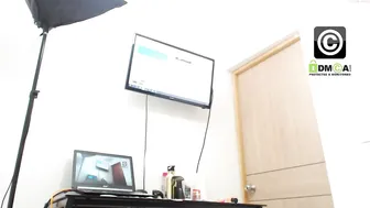 keily_lovers gorgeous mare gently massages pussy