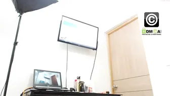 keily_lovers gorgeous mare gently massages pussy