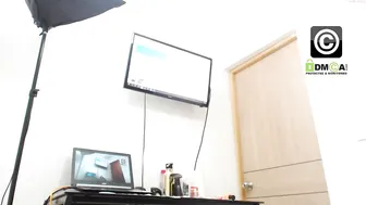 keily_lovers gorgeous mare gently massages pussy