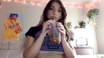 Maggiechare Hot brunette