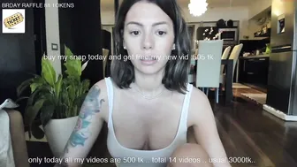g_i_a black haired babe puts big tits
