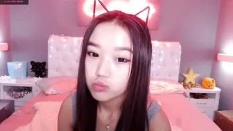 elcinkayi So different