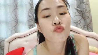 asiantabbyx sexy chick masturbates shaved pussy