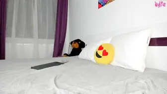 kyliekee lush ass shows its shape