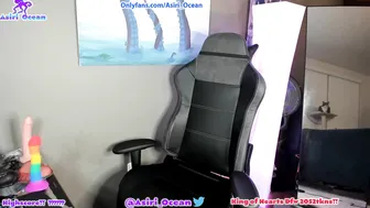 asiri_ocean naked bitch