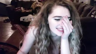 Brandi__Xx bitch drummed with glass dick