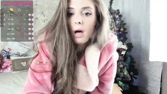 xxxx13xxxx wonderful woman shows big tits