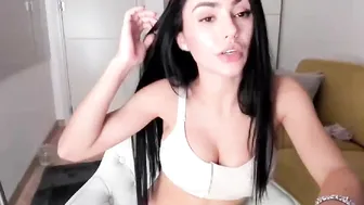 lilemma_ gorgeous chick fucks cunt with phallus