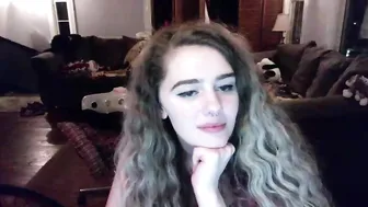 Brandi__Xx skinny blonde jerks off