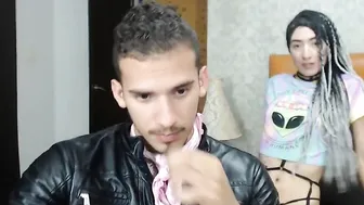 dave_criss busty young lady posing nude