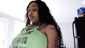 creamyexotica petite babe gently masturbates cunt