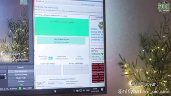 ms_seductive puts his fingers in the ass