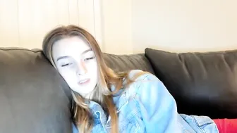 dirtyprettyboi exquisite body gently pulls pussy