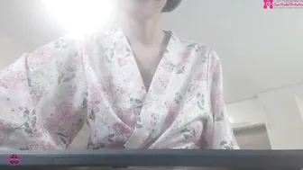 xwithy gorgeous girl masturbates cunt