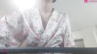 xwithy gorgeous girl masturbates cunt