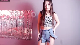 elcinkayi naughty trash screeches like a bitch on a mate during vaginal masturbation