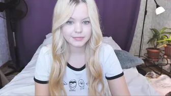 dianaholiday gracious chica shows gorgeous body
