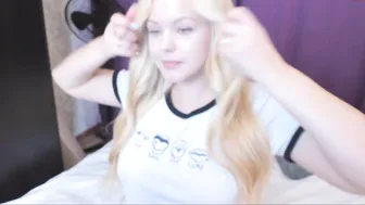 dianaholiday gracious chica shows gorgeous body