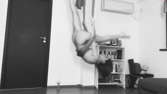 ingridnight busty cutie showed the cap