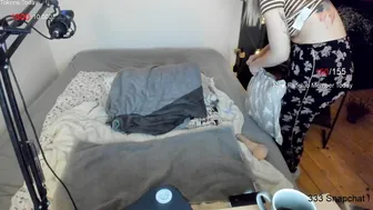 kimilee22 cute fucks herself