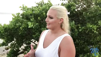 Macy Cartel nice lady massages vagina