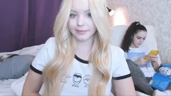 dianaholiday slim model furiously fucking cunt