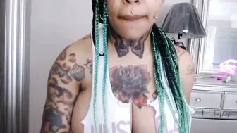 creamyexotica charming slut is naughty with a vibrator