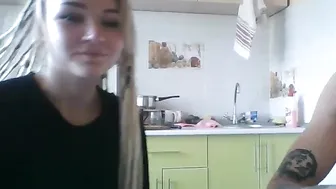 victoriasexsecret Luxurious bitch caresses tits and sucks dick
