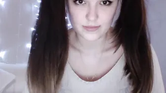 meowkattie Impressive wench pulls vaginal opening