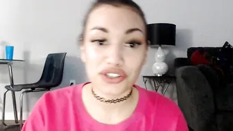 scar Beautiful lady jerks off pussy